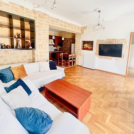 Neoclassical 2Bed In Kallimarmaro Atenas Exterior foto