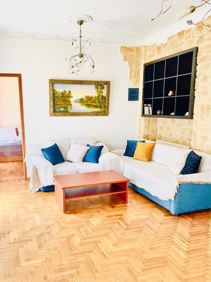 Neoclassical 2Bed In Kallimarmaro Atenas Exterior foto